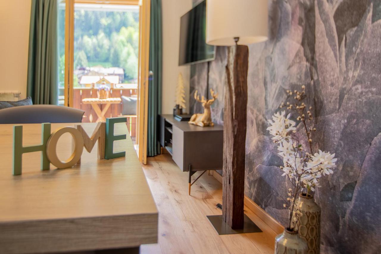 Suite Italy Pinzolo Due Giustino Екстер'єр фото