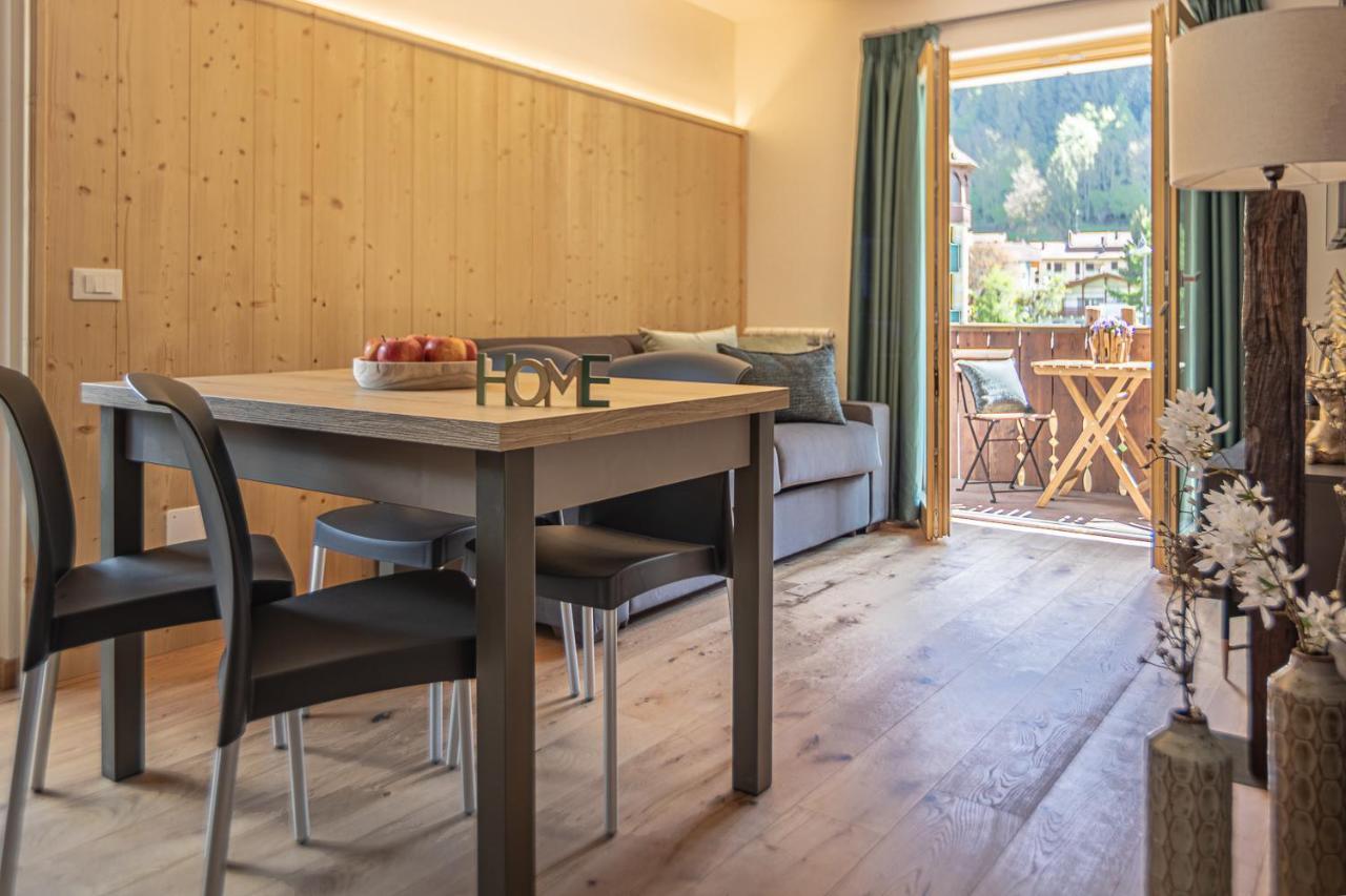 Suite Italy Pinzolo Due Giustino Екстер'єр фото