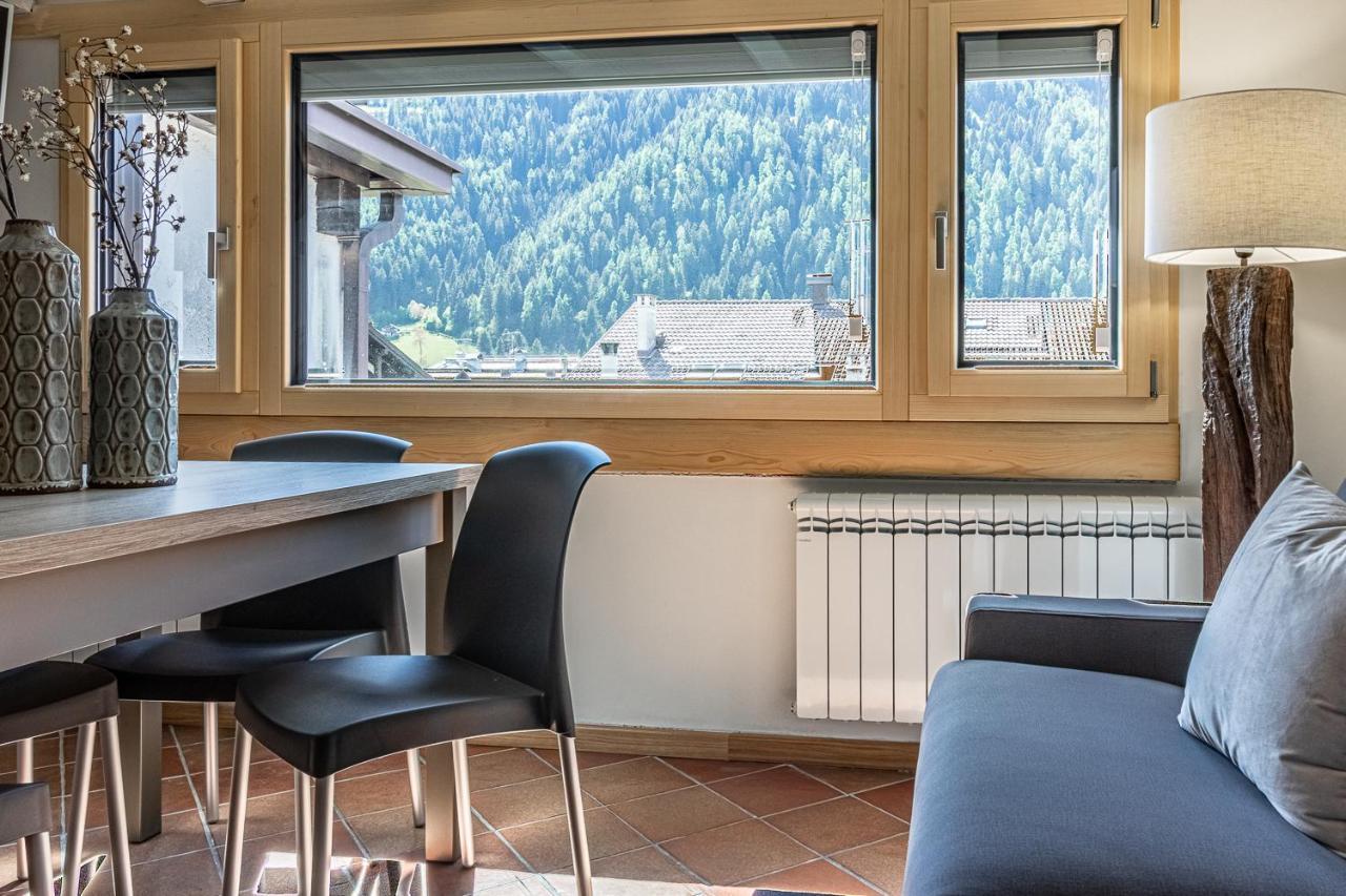 Suite Italy Pinzolo Due Giustino Екстер'єр фото