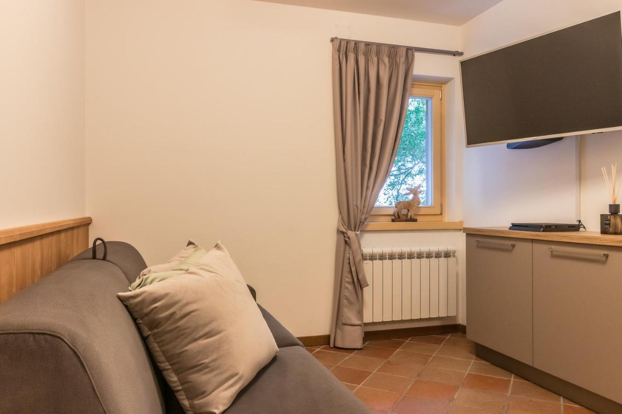 Suite Italy Pinzolo Due Giustino Екстер'єр фото