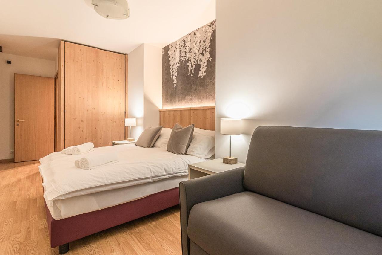 Suite Italy Pinzolo Due Giustino Екстер'єр фото