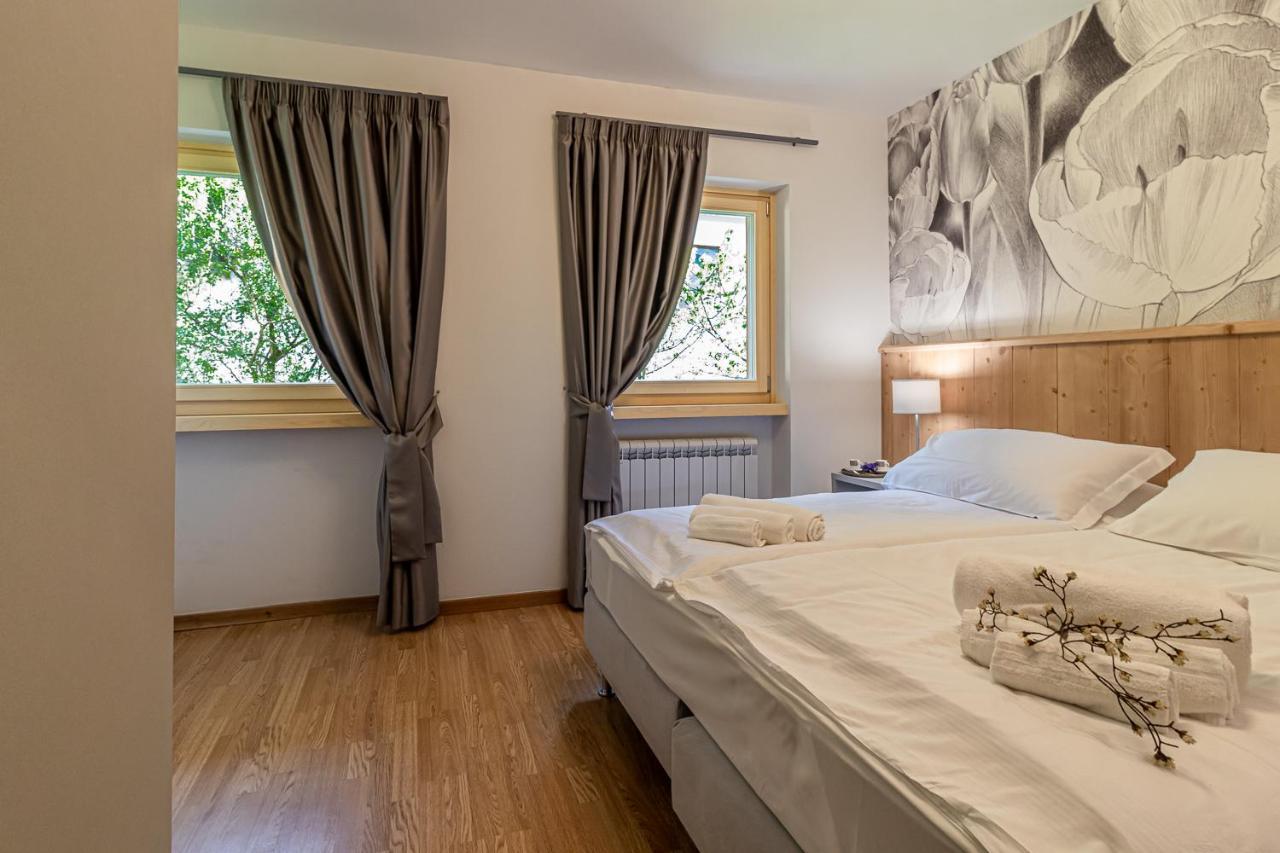 Suite Italy Pinzolo Due Giustino Екстер'єр фото