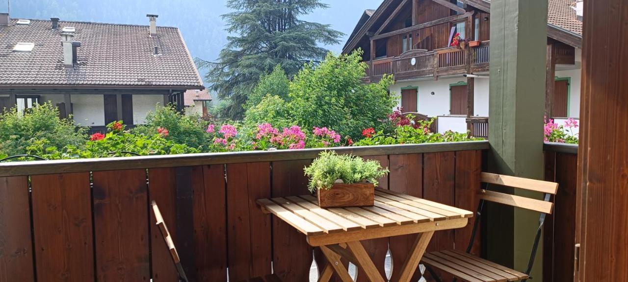 Suite Italy Pinzolo Due Giustino Екстер'єр фото